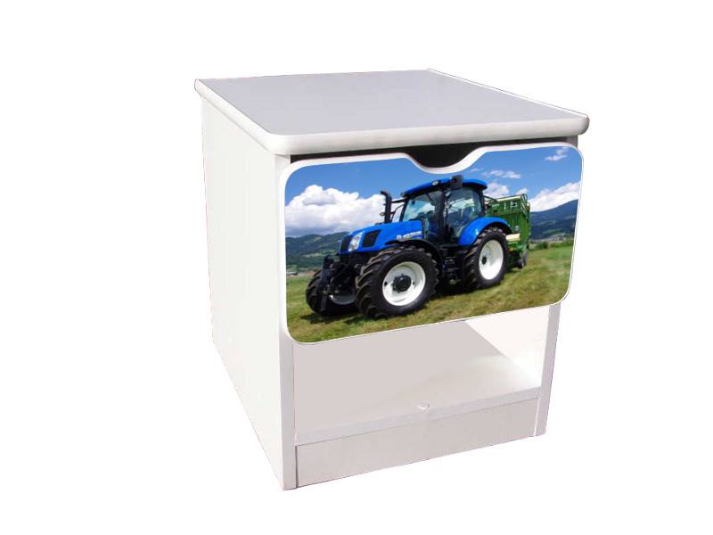 Becks nočný stolík Tractor reals 1